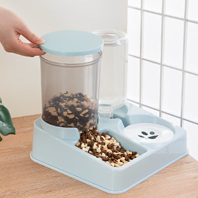 distributeur-croquettes-chat-pratique