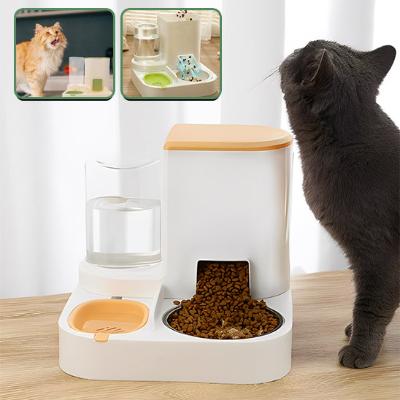 distributeur-automatique-de-croquettes-pour-chat-design